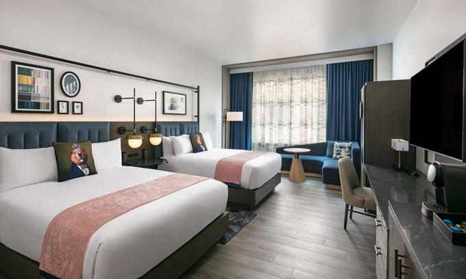 North Capitol Street Hotel | Convenient Stay in Washington DC! Spacious Room with View, Pet-friendly!