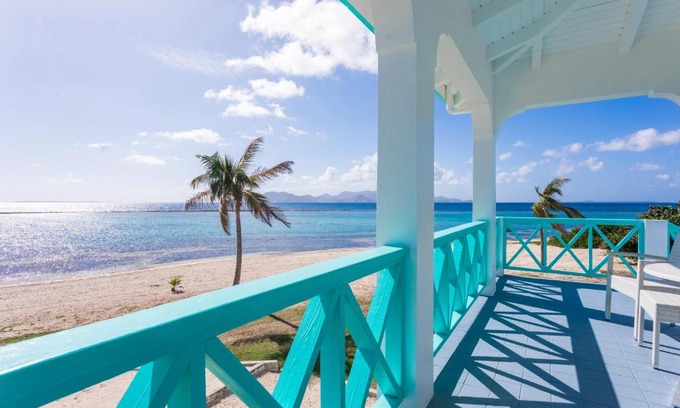 The Valley Apartment | Coralito Bay Suites & Villas