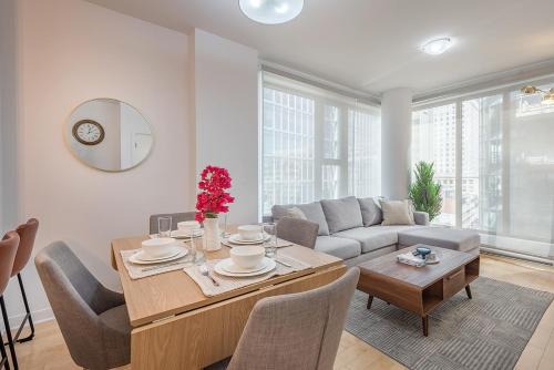 Cite Multimedia Apartment | Corner 2BR Old Port - Free Indoor Parking