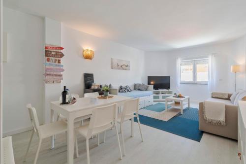 Costa de Caparica Apartment | Costa 27 Beach Apartment - By Y Concept