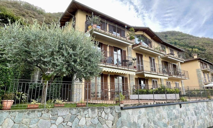 Dorio Apartment | Cosy apartment for 2 people with TV and balcony