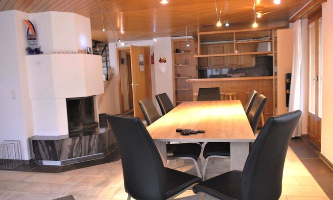 Adelboden Apartment | Cosy apartment for 8 people with WIFI, balcony and pets allowed