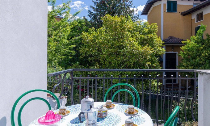 Gera Lario Apartment | Cosy apartment for 5 guests with WIFI, TV, balcony and pets allowed