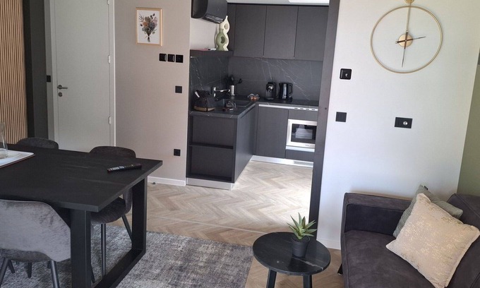 Ossiach House | Cosy apartment in villa for 4 guests with WIFI, TV and terrace