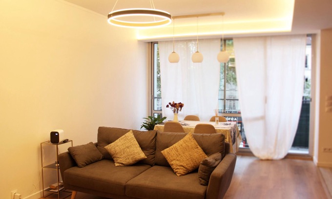 Republique–Point-du-Jour Apartment | Cosy Appt Proche de Tout Métro à Pied