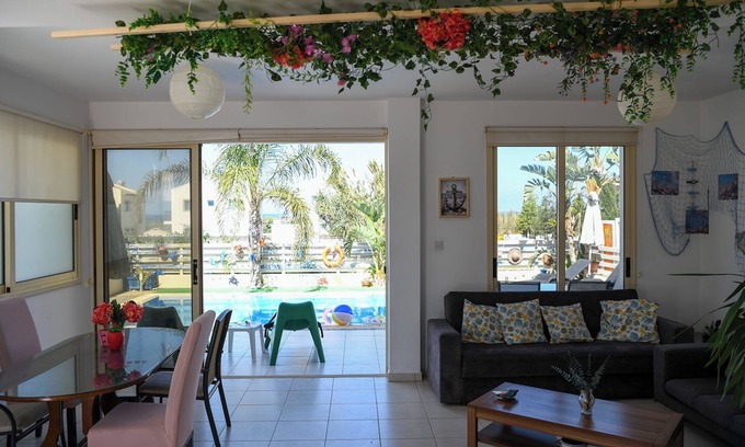 Kapparis Cottage | Cosy beach retreat,with a private pool; 5 minute walk to Kapparis sandy beach