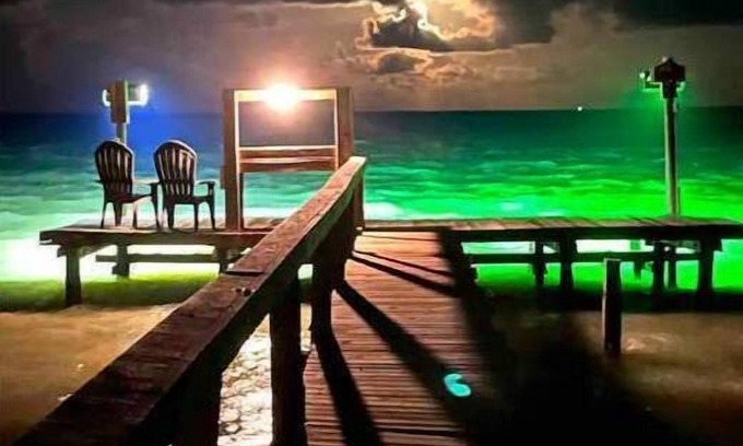 Port Mansfield House | Cosy beach style home with private fishing pier located on Lower Laguna Madre n