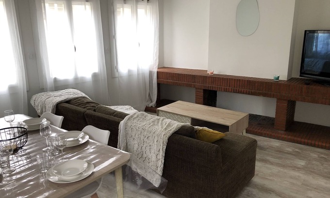 Caussens Apartment | Cosy, bright apartment for 6 people