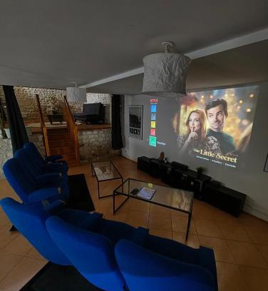 Pont-de-L'Arche Apartment | Cosy Ciné 8