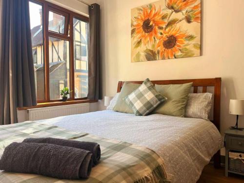 West Grinstead Apartment | Cosy Countryside Apartment near hiking trails