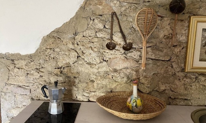 San Pietro di Feletto Apartment | Cosy Romantic Sandstone Apartment on Prosecco Hills with spectacular views!