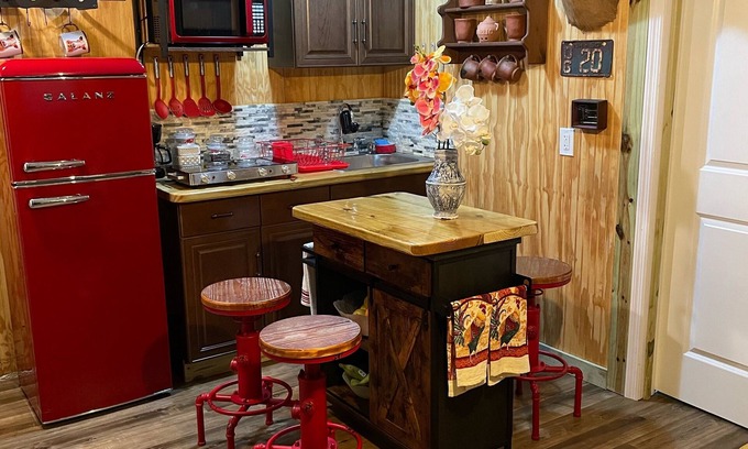 Candler Cottage | Cottage Americana at Coco Ranch