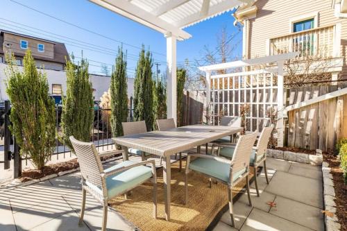 New Haven House | Cottage At Yale