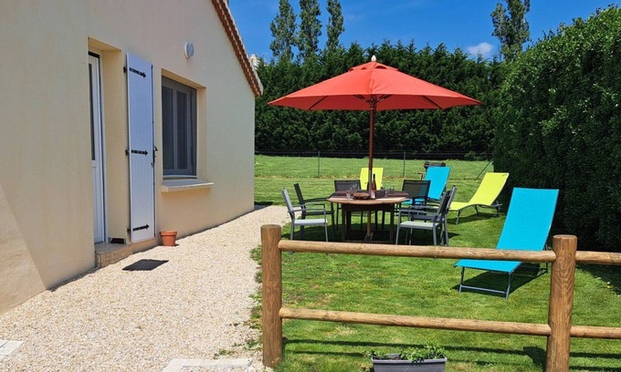 Vaire Cottage | Cottage between sea and countryside, near Les Sables d'Olonne