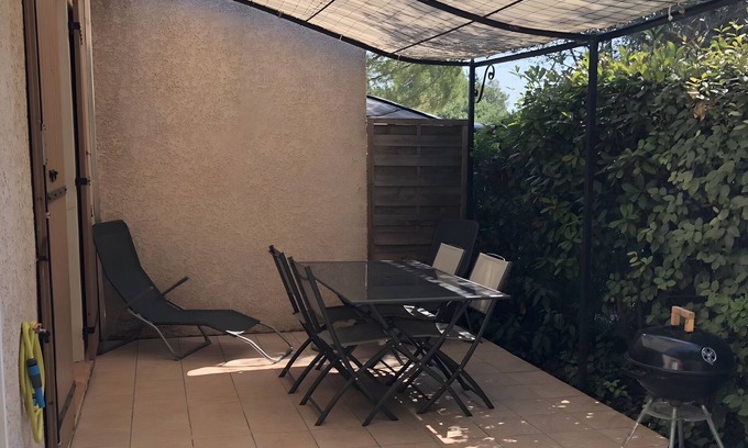 Saint-Christol-Les-Ales House | Cottage 'Gite Le Cyprès' with Wi-Fi and Air Conditioning