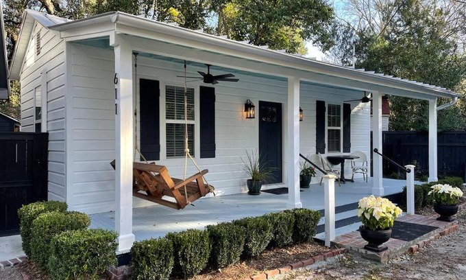Summerville Historic District House | Cottage
