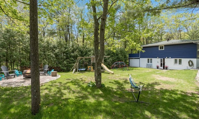 Tiny Cottage | Cottage with Private Beach Access and Newly-Built Indoor Sauna #STRTT-2025-092