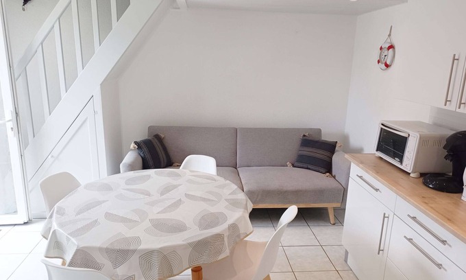 La Remigeasse House | Cottage with Terrace, Parking 800m from the Beach