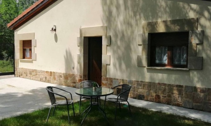 Sotillo del Rincon House | Country House 'El Aterpe 2' with Mountain View, Private Garden and Wi-Fi