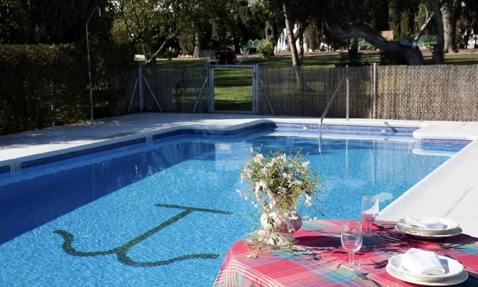 Jerez de la Frontera House | Country House 'La Mariscala' with Private Pool, Wi-Fi and Air Conditioning