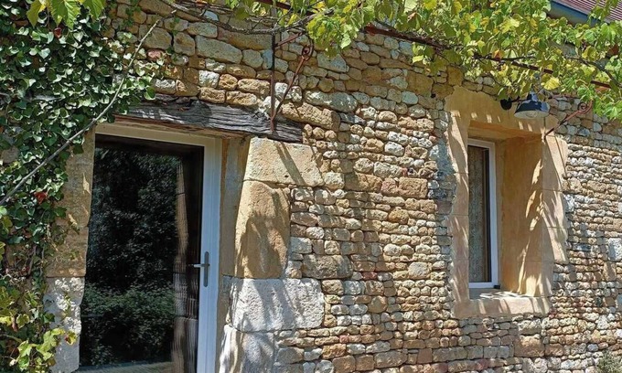 Auriac-du-Perigord Villa | Country House 'Domaine De La Salamandre' with Private Terrace and Private Garden