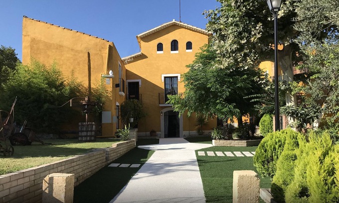 Can Trabal Cottage | Country house Can Trabal 1840 near Sitges up to 26 guests