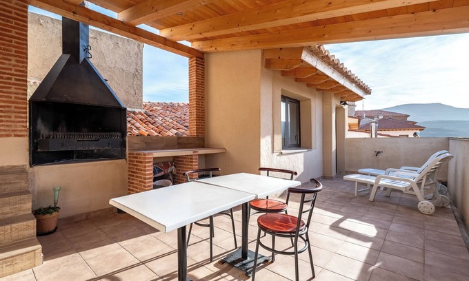 Ejulve House | Country House 'Sierra De Majalinos' with Mountain View, Wi-Fi and Air Conditioning