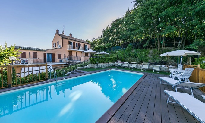 Capodarco Cottage | Country House The house of Carla-Pool and WI FI Free-TILOCALE- 3 km from the SEA