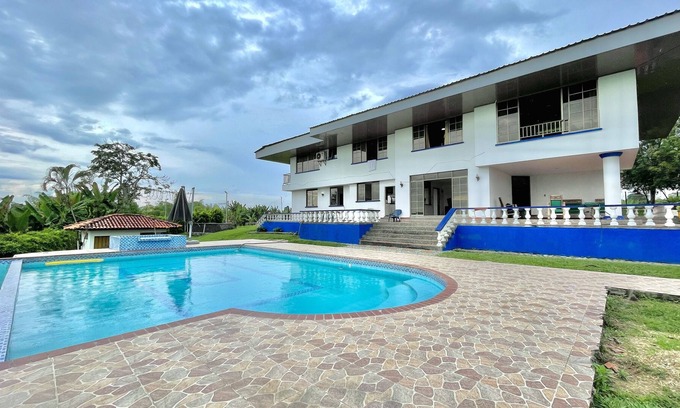 Armenia Villa | Country House With Pool in Quindio