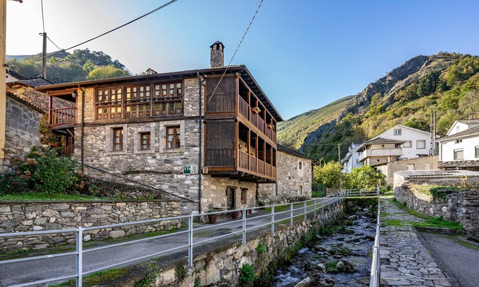 Villacibran House | Country House 'Xepo' with Mountain View, Private Terrace and Wi-Fi
