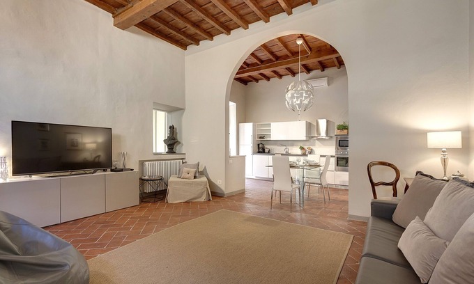 Santa Croce Apartment | Courtyard Suite, 1 minute Santa Croce square