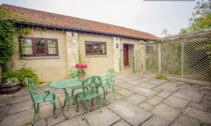 Bradford-on-Avon Cottage | Cow Byre 1 or 2 Country Cottages