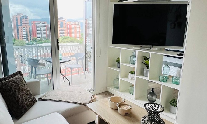 Zona 13 Apartment | Cozy 1-bedroom apartment with full kitchen and amenities in Guatemala City