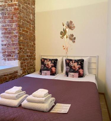Kesklinn Apartment | Cozy 1-bedr in the centre near Old Town with private parking