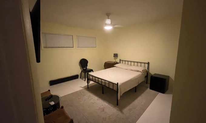 Willoughby Spit Apartment | Cozy 1-bedroom only in shared apartment with AC, WiFi in welcoming Norfolk