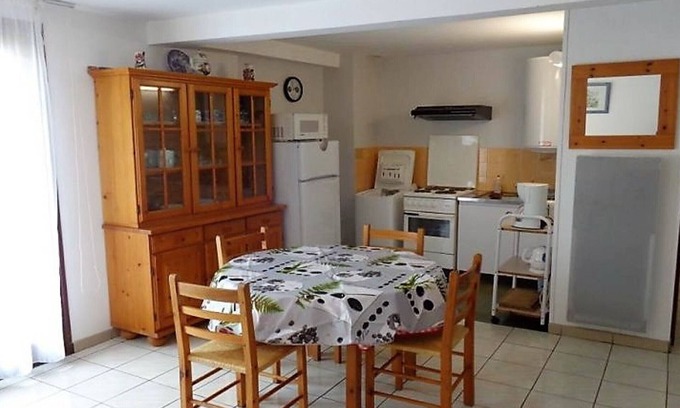 Amelie-les-Bains-Palalda Apartment | Cozy 1-Bedroom Apt with Balcony - Close to Cures and Shops in Amélie-les-Bains-Palalda