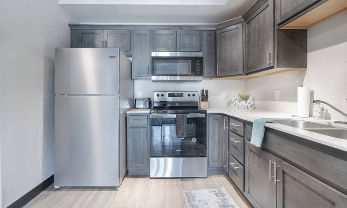 Independence Apartment | Cozy 2 bed/2 bath apartment