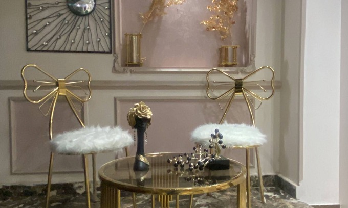 Zamalek Apartment | Cozy 2-bedroom apartment in brilliant Zamalek with WiFi, AC