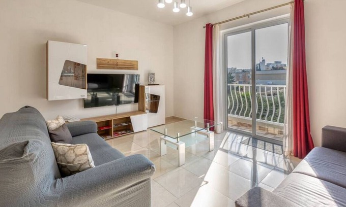 Marsaxlokk Apartment | Cozy 3BR home with Private Balcony in Marsaxlokk