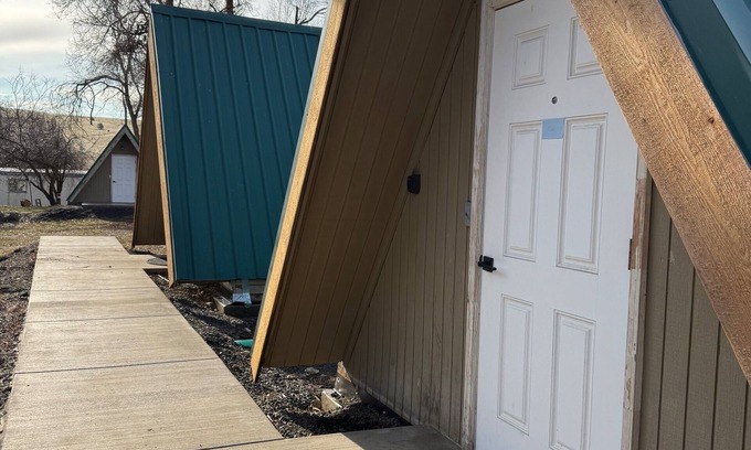 Antelope Cabin | Cozy A-frame Cabin with WiFi and AC in charming Antelope