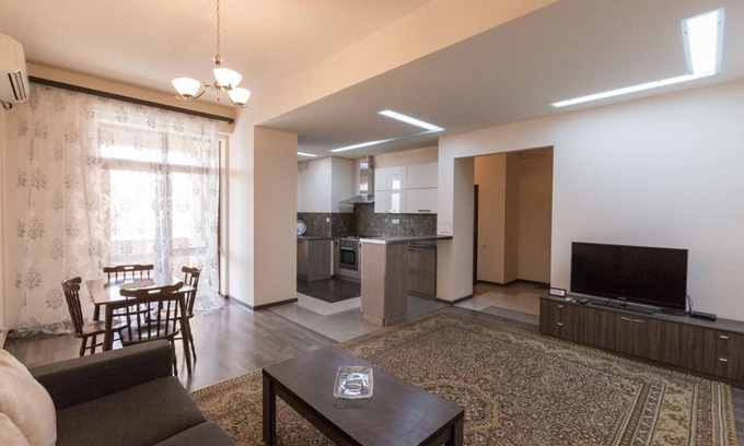 Arabkir Apartment | Cozy Apartment in the Center of Yerevan, but Quiet)