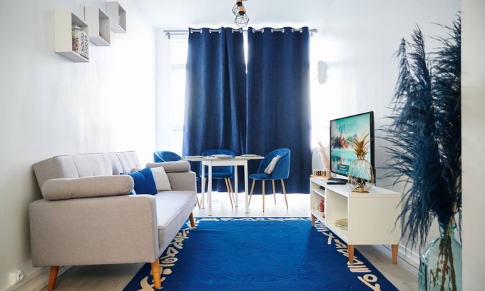 Creil Apartment | Cozy appartment at Creil city center, 6mins walk from Creil train station