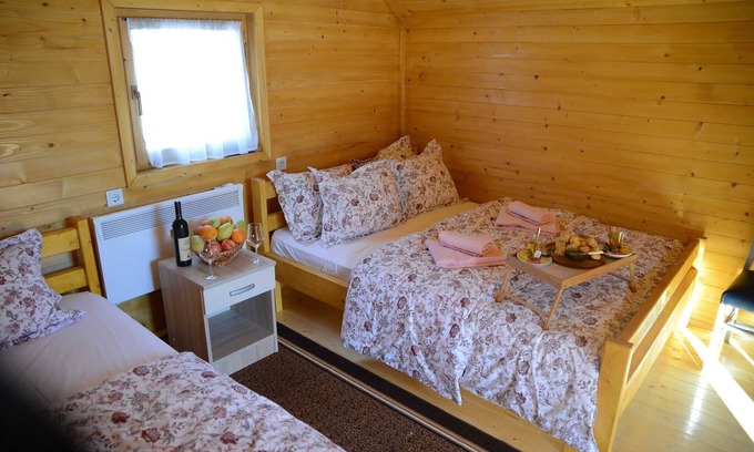 Montenegro House | Cozy Berane Stay - Standard Cottage with balcony