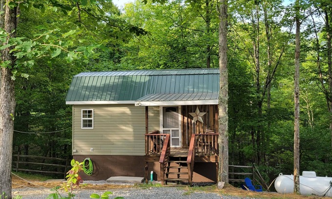 French Creek Cabin | Cozy Cabin Down on the Farm