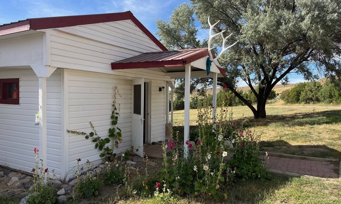 Moffat County Cabin | Cozy cabin in the heart of off-road heaven! Bring your SxS's and sunscreen!