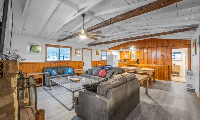 Warner Springs Cabin | Cozy cabin with historic charm and large fireplace