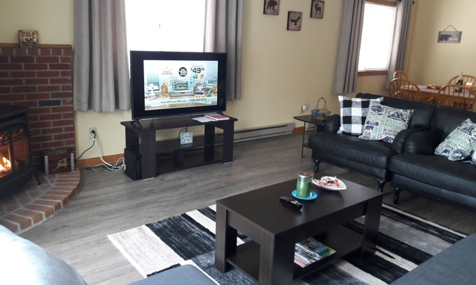 Center Conway Condo | Cozy Clean 2nd Floor Condo in Conway!