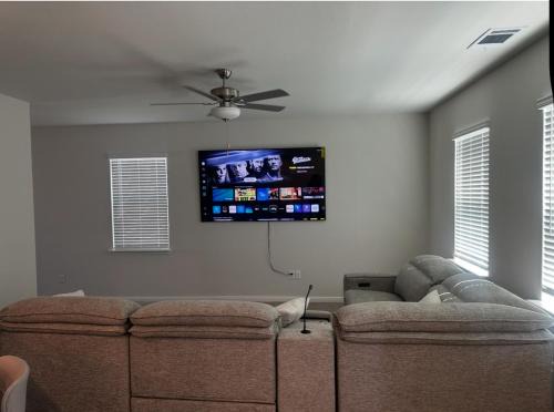 Elmo House | Cozy, Comfy and Relaxing!