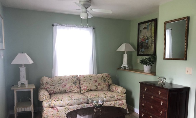 Hillsdale Cottage | Cozy Cottage by Berkshires, Hudson, Roe Jan Brew Co., Catamount & Taconic Ridge