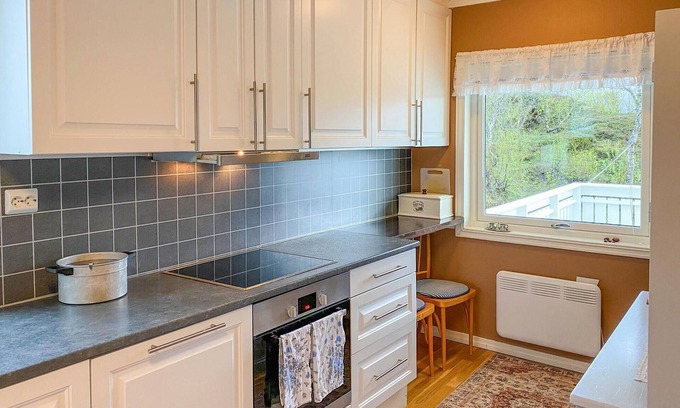 Bostad House | Cozy cottage in a quiet location on the island of Vestvågøya.